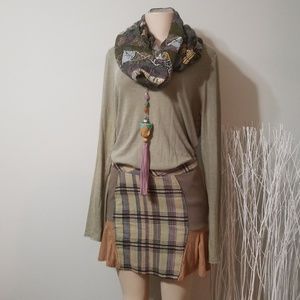 HEM & THREAD PATCHED MIXED FABRIC DESIGN SKIRT!